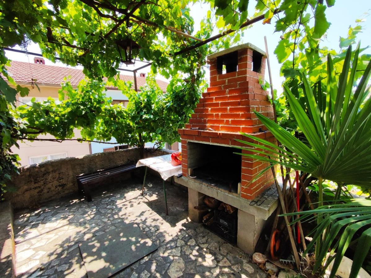 Apartmani David Pula Exterior photo
