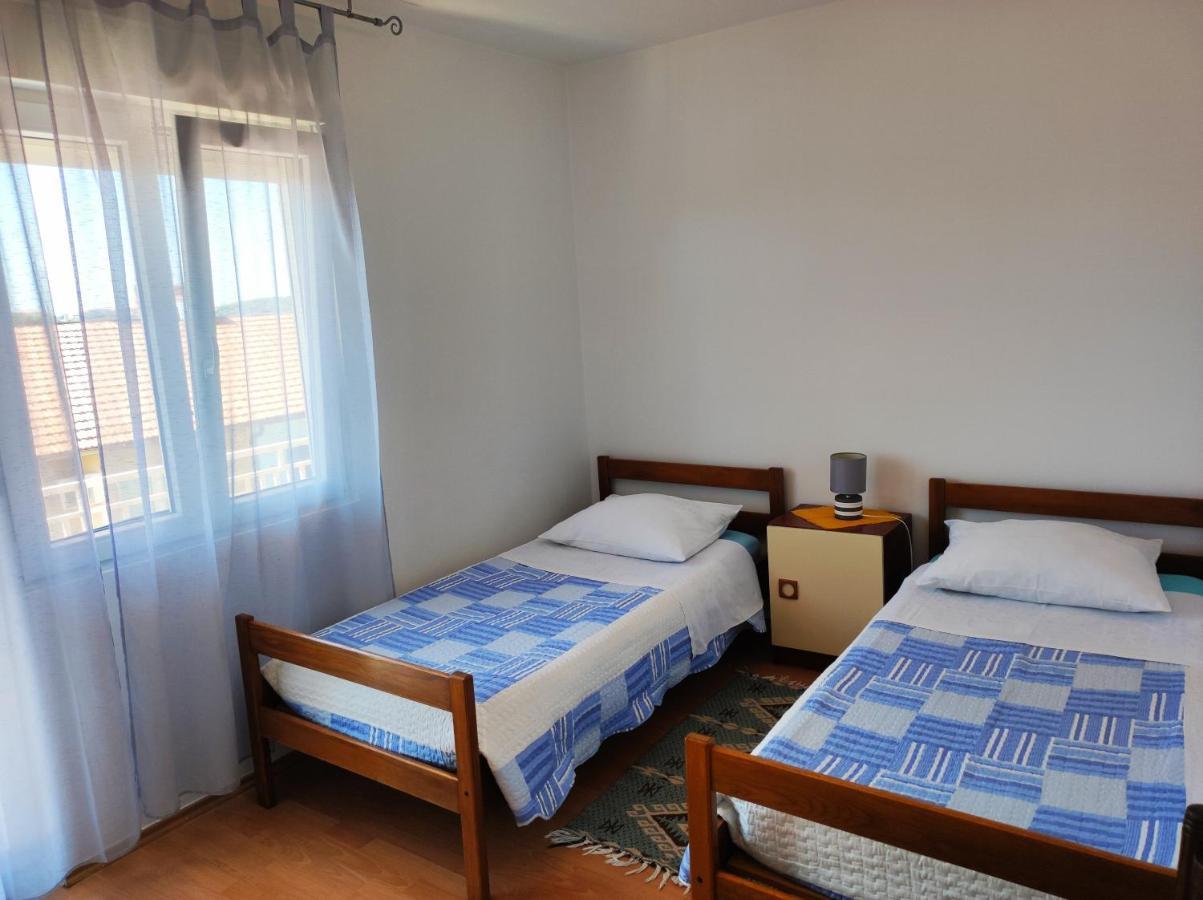 Apartmani David Pula Exterior photo