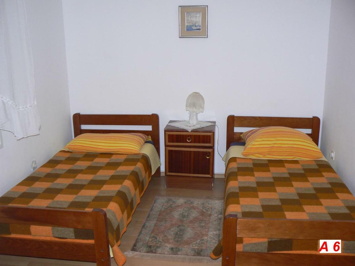 Apartmani David Pula Exterior photo